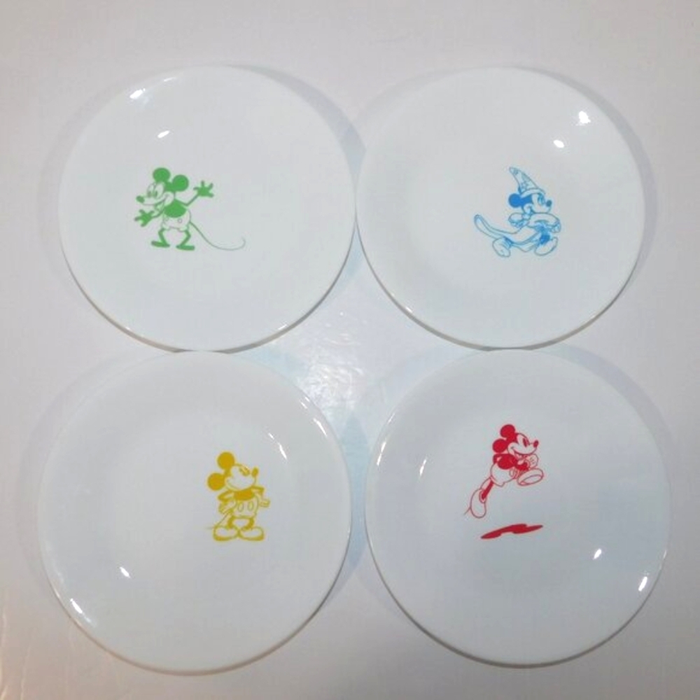 Set 4 Disney Corelle 6.75" Side / Appetizer / Salad / Dessert Plate Mickey Mouse